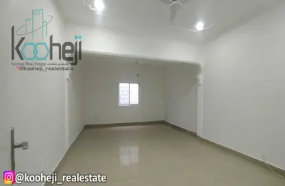 Villa - 4 Bedrooms - 3 Bathrooms for rent in Isa Town - Central Governorate