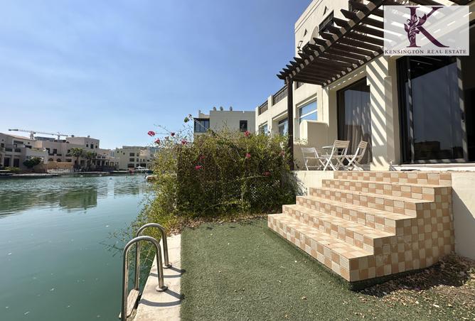 Villa - 2 Bedrooms - 3 Bathrooms for rent in Al Marsa Floating City - Amwaj Islands - Muharraq Governorate