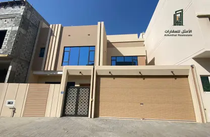 Villa - 4 Bedrooms - 5 Bathrooms for sale in Tubli - Central Governorate