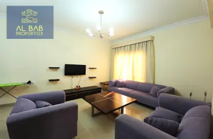 Apartment - 2 Bedrooms - 2 Bathrooms for rent in Al Juffair - Capital Governorate