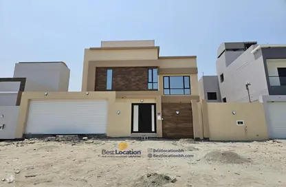 Villa - 3 Bedrooms - 5 Bathrooms for sale in Eker - Central Governorate