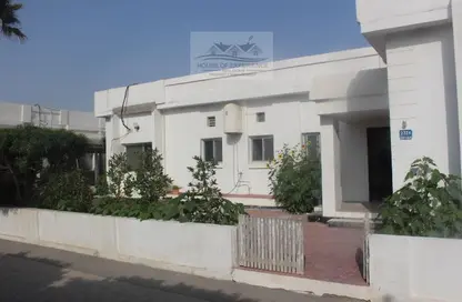 Villa - 3 Bedrooms - 4 Bathrooms for rent in Saar - Northern Governorate