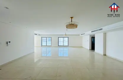 Apartment - 4 Bedrooms - 6 Bathrooms for sale in Hidd - Muharraq Governorate