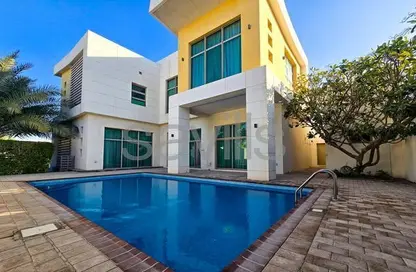 Villa - 4 Bedrooms - 5 Bathrooms for rent in Janabiya - Northern Governorate