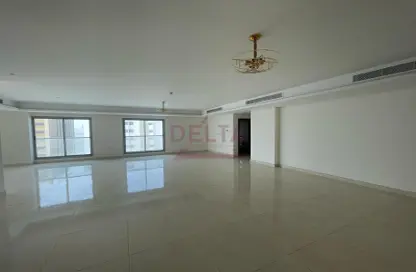 Apartment - 3 Bedrooms - 5 Bathrooms for sale in Hidd - Muharraq Governorate