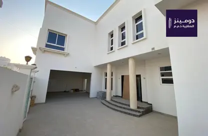 Villa - 5 Bedrooms for sale in Hidd - Muharraq Governorate