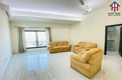 Apartment - 2 Bedrooms - 2 Bathrooms for rent in Zinj - Manama - Capital Governorate