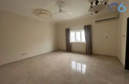 Apartment - 3 Bedrooms - 3 Bathrooms for rent in Seef - Capital Governorate