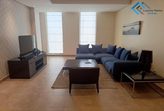 Apartment - 2 Bedrooms - 2 Bathrooms for rent in Sanabis - Manama - Capital Governorate