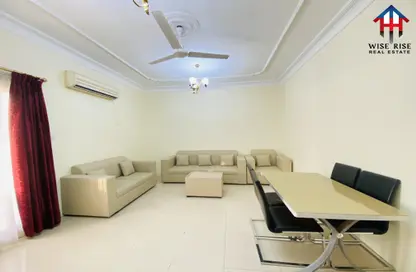 Apartment - 2 Bedrooms - 2 Bathrooms for rent in Um Al Hasam - Manama - Capital Governorate