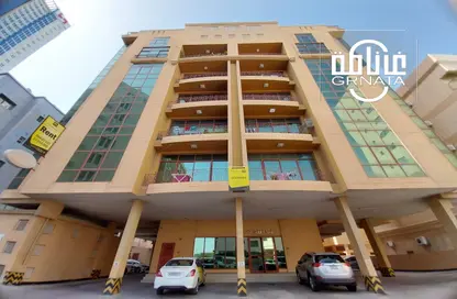 Apartment - 2 Bedrooms - 3 Bathrooms for rent in Al Juffair - Capital Governorate