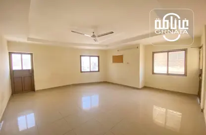 Apartment - 2 Bedrooms - 2 Bathrooms for rent in Manama - Capital Governorate