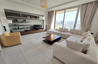 Apartment - 4 Bedrooms - 4 Bathrooms for rent in Sanabis - Manama - Capital Governorate