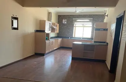 Apartment - 3 Bedrooms - 2 Bathrooms for rent in Jid Ali - Central Governorate