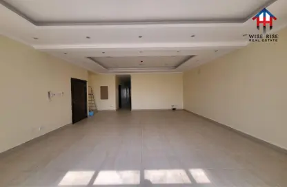 Apartment - 3 Bedrooms - 2 Bathrooms for rent in Hidd - Muharraq Governorate