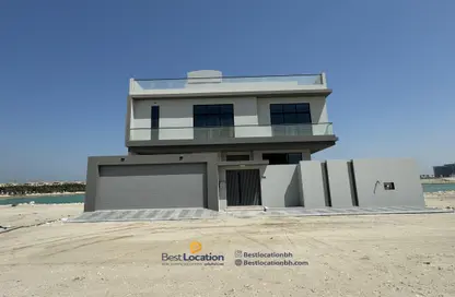 Villa - 4 Bedrooms - 6 Bathrooms for sale in Strata - Dilmunia Island - Muharraq Governorate