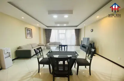 Apartment - 2 Bedrooms - 2 Bathrooms for rent in Al Juffair - Capital Governorate