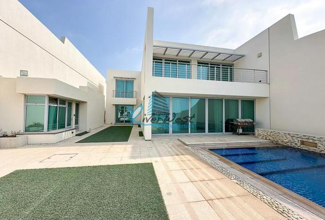 Villa - 4 Bedrooms - 6 Bathrooms for sale in Durrat Al Bahrain - Southern Governorate