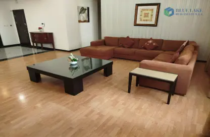 Apartment - 3 Bedrooms - 2 Bathrooms for rent in Al Juffair - Capital Governorate