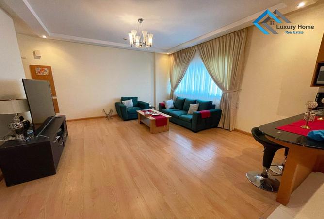 Apartment - 1 Bedroom - 2 Bathrooms for rent in Sanabis - Manama - Capital Governorate