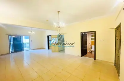 Apartment - 3 Bedrooms - 2 Bathrooms for sale in Busaiteen - Muharraq Governorate