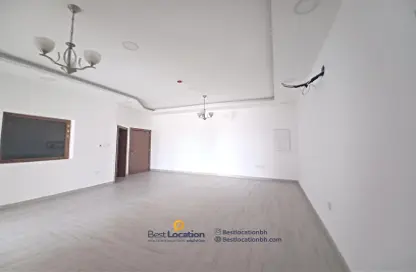 Apartment - 2 Bedrooms - 2 Bathrooms for rent in Al Bahair - Riffa - Southern Governorate