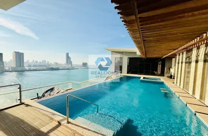 Penthouse - 5 Bedrooms - 7 Bathrooms for rent in Reef Island - Capital Governorate