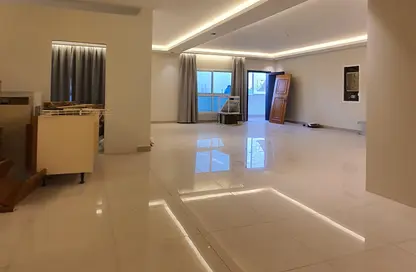 Apartment - 2 Bedrooms - 1 Bathroom for rent in Hidd - Muharraq Governorate