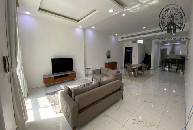 Villa - 4 Bedrooms - 5 Bathrooms for rent in Saar - Northern Governorate