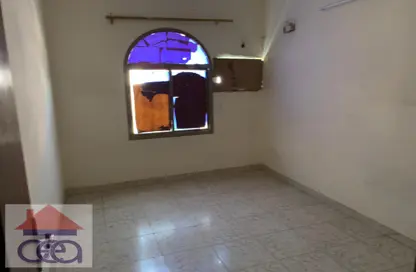 Apartment - 2 Bedrooms - 2 Bathrooms for rent in Salmaniya - Manama - Capital Governorate