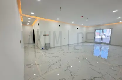 Apartment - 4 Bedrooms - 4 Bathrooms for sale in Hidd - Muharraq Governorate