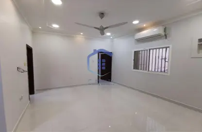 Apartment - 2 Bedrooms - 2 Bathrooms for rent in Bani Jamra - Northern Governorate