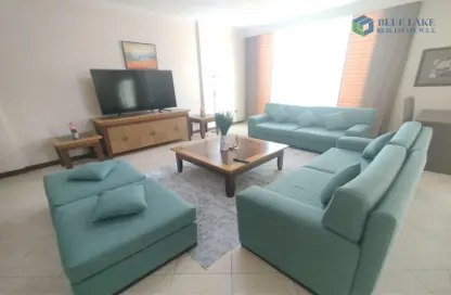 Apartment - 2 Bedrooms - 3 Bathrooms for rent in Al Juffair - Capital Governorate