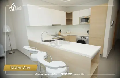 Apartment - 1 Bedroom - 2 Bathrooms for sale in Al Juffair - Capital Governorate