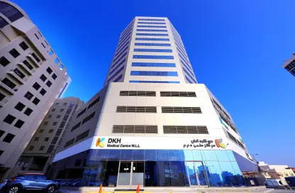 Office Space - Studio - 4 Bathrooms for rent in Sanabis - Manama - Capital Governorate