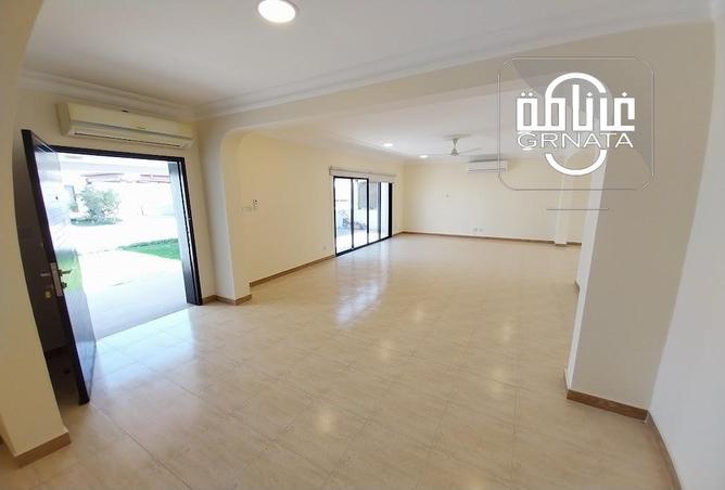 Villa - 3 Bedrooms - 3 Bathrooms for rent in Jurdab - Central Governorate