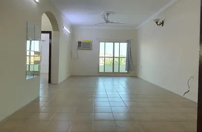 Apartment - 2 Bedrooms - 2 Bathrooms for rent in Arad - Muharraq Governorate