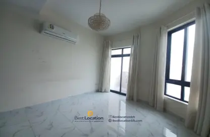 Apartment - 3 Bedrooms - 2 Bathrooms for rent in Al Bahair - Riffa - Southern Governorate