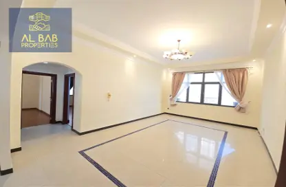 Apartment - 2 Bedrooms - 2 Bathrooms for rent in Al Juffair - Capital Governorate