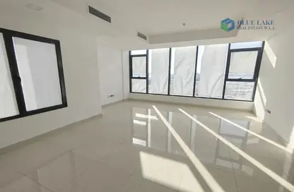 Full Floor - Studio - 3 Bathrooms for rent in Seef - Capital Governorate