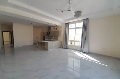 Apartment - 2 Bedrooms - 3 Bathrooms for rent in Segaya - Manama - Capital Governorate