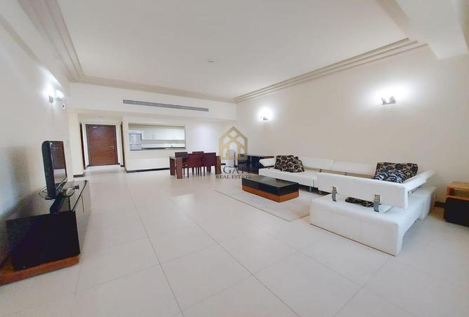 Apartment - 2 Bedrooms - 3 Bathrooms for rent in Zinj - Manama - Capital Governorate