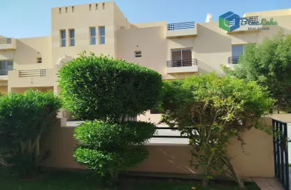 Townhouse - 6 Bedrooms - 5 Bathrooms for rent in Saar - Northern Governorate