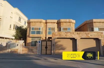 Villa - 4 Bedrooms - 6 Bathrooms for rent in Karbabad - Manama - Capital Governorate