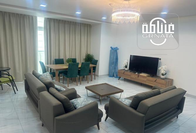 Apartment - 3 Bedrooms - 3 Bathrooms for rent in Al Juffair - Capital Governorate