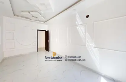 Apartment - 5 Bedrooms - 4 Bathrooms for sale in Al Bahair - Riffa - Southern Governorate