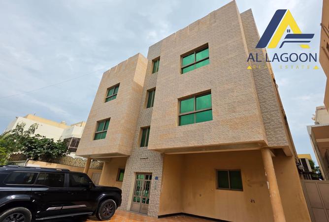 Whole Building - Studio - 7+ Bathrooms for sale in Hidd - Muharraq Governorate