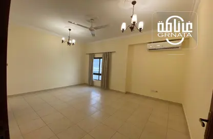 Apartment - 2 Bedrooms - 2 Bathrooms for rent in Al Burhama - Manama - Capital Governorate