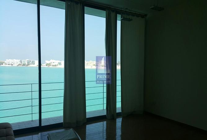 Villa - 3 Bedrooms - 5 Bathrooms for rent in Amwaj Avenue - Amwaj Islands - Muharraq Governorate