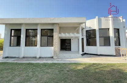 Villa - 3 Bedrooms - 4 Bathrooms for rent in Nabih Saleh - Capital Governorate